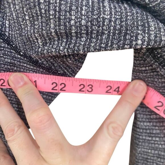 Lululemon Healthy Heart Pullover II Coco Pique Black White size 8 (size tags gon - Picture 6 of 7